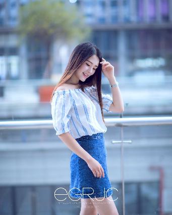 震惊！15岁暴躁少女的CSGO精彩视频，你看过几个？