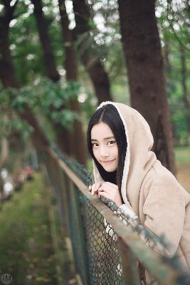 惊！这位老阿姨竟能免费观看全部电视剧？是真的吗？